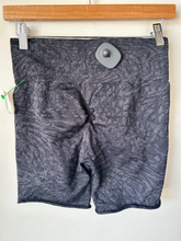 Load image into Gallery viewer, Gym Shark Athletic Shorts Size Small
