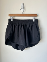Load image into Gallery viewer, Lulu Lemon Athletic Shorts Size 9/10
