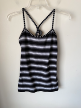 Load image into Gallery viewer, Lululemon Athletic Top Size Small
