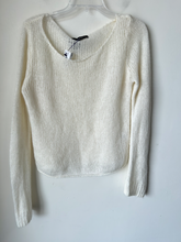 Load image into Gallery viewer, Brandy Melville Sweater Size Small
