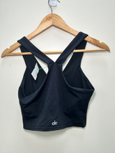 Load image into Gallery viewer, Alo Athletic Top Size Medium
