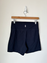 Load image into Gallery viewer, Free People Movement Athletic Shorts Size Large
