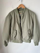 Load image into Gallery viewer, American Eagle Heavy Outerwear Size Extra Small
