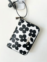 Load image into Gallery viewer, Kate Spade Purse
