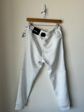 Load image into Gallery viewer, American Eagle Athletic Pants Size Small
