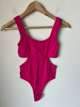 Load image into Gallery viewer, Garage Womens Tops Bodysuit Size Small
