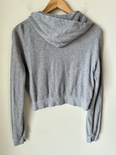 Load image into Gallery viewer, Brandy Melville Sweatshirt Size Small

