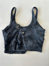 Load image into Gallery viewer, Lululemon Athletic Top Size Small
