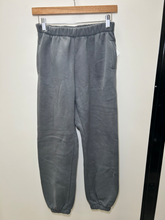 Load image into Gallery viewer, Tic Toc Athletic Pants Size Small
