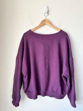 Load image into Gallery viewer, Pac Sun Sweatshirt Size Medium

