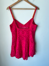 Load image into Gallery viewer, Free People Tank Top Size Large
