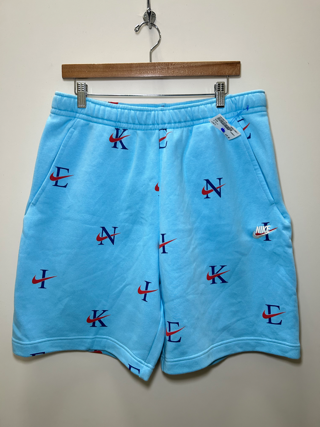 Nike Athletic Shorts Size Large
