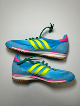 Load image into Gallery viewer, Adidas Casual Shoes Womens 6.5
