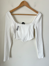Load image into Gallery viewer, Princess Polly Long Sleeve Top Size Small
