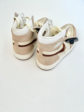 Load image into Gallery viewer, Air Jordan Casual Shoes Mens 10

