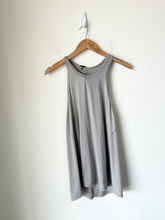 Load image into Gallery viewer, Lulu Lemon Athletic Top Size Small
