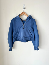 Load image into Gallery viewer, Lulu Lemon Sweatshirt Size Small
