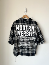 Load image into Gallery viewer, T-Shirt Size Extra Large
