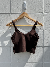 Load image into Gallery viewer, Lulu Lemon Athletic Top Size Medium
