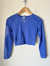 Load image into Gallery viewer, Lululemon Athletic Top Size Small
