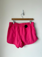 Load image into Gallery viewer, 90 Degrees By Reflex Athletic Shorts Size Large
