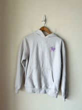 Load image into Gallery viewer, White Fox Sweatshirt Size Small
