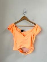 Load image into Gallery viewer, Free People Movement Athletic Top Size Extra Large
