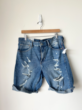 Load image into Gallery viewer, H &amp; M Shorts Size 34
