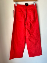 Load image into Gallery viewer, Universal Thread Pants Size 1/2 (26)
