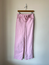 Load image into Gallery viewer, Old Navy Pants Size Small
