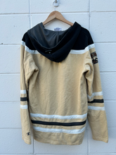 Load image into Gallery viewer, Champion Sweatshirt Size Medium
