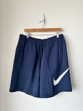 Load image into Gallery viewer, Nike Athletic Shorts Size XXL
