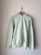 Load image into Gallery viewer, Comfrt Sweatshirt Size Extra Large

