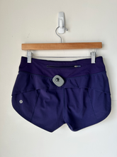 Load image into Gallery viewer, Lulu Lemon Athletic Shorts Size Medium
