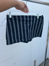 Load image into Gallery viewer, John Galt Shorts Size Small
