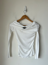 Load image into Gallery viewer, Zara Long Sleeve Top Size Small
