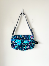 Load image into Gallery viewer, Vera Bradley Purse
