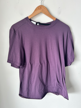 Load image into Gallery viewer, Lulu Lemon Athletic Top Size Small

