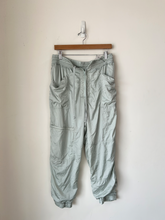 Load image into Gallery viewer, Free People Movement Athletic Pants Size Medium
