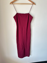 Load image into Gallery viewer, Francesca's Dress Size Medium
