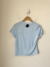 Load image into Gallery viewer, Nike Athletic Top Size Medium
