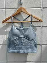 Load image into Gallery viewer, Lulu Lemon Athletic Top Size Small
