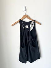 Load image into Gallery viewer, Lulu Lemon Athletic Top Size Small
