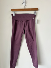 Load image into Gallery viewer, DFYNE Athletic Pants Size Large
