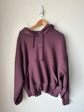 Load image into Gallery viewer, Sweatshirt Size Large
