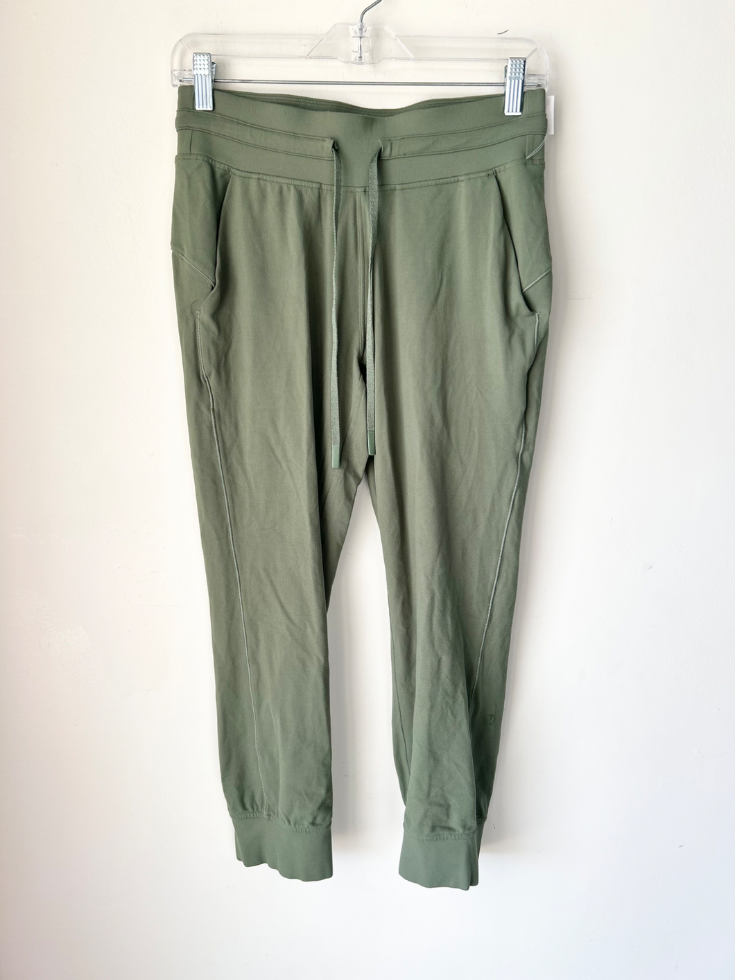 Lulu Lemon Athletic Pants Size 5/6 (28)