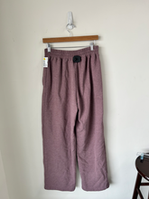 Load image into Gallery viewer, Alphalete Athletic Pants Size Extra Large
