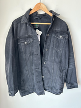 Load image into Gallery viewer, American Eagle Outerwear Size Extra Small
