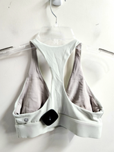 Load image into Gallery viewer, Lulu Lemon Athletic Top Size Medium
