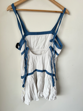 Load image into Gallery viewer, Kimchi And Blue Dress Size Small
